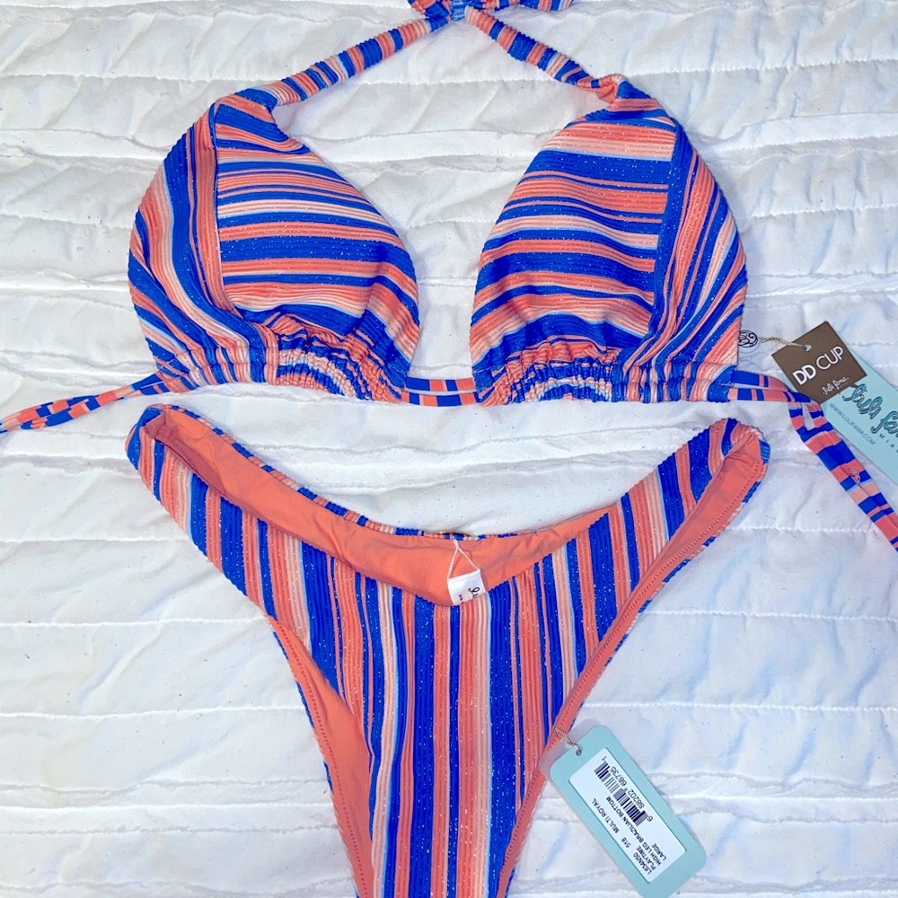 Sexy two piece bikini